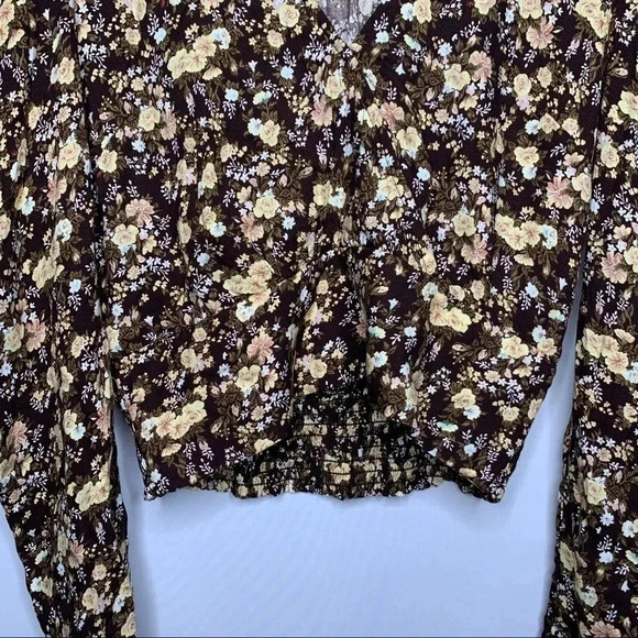 AFRM Mini Floral Cropped Long Puff Sleeve Wrap Blouse M - Picture 5 of 11